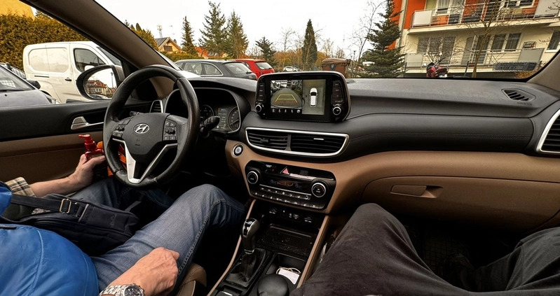 Hyundai Tucson cena 93900 przebieg: 95680, rok produkcji 2018 z Bydgoszcz małe 277